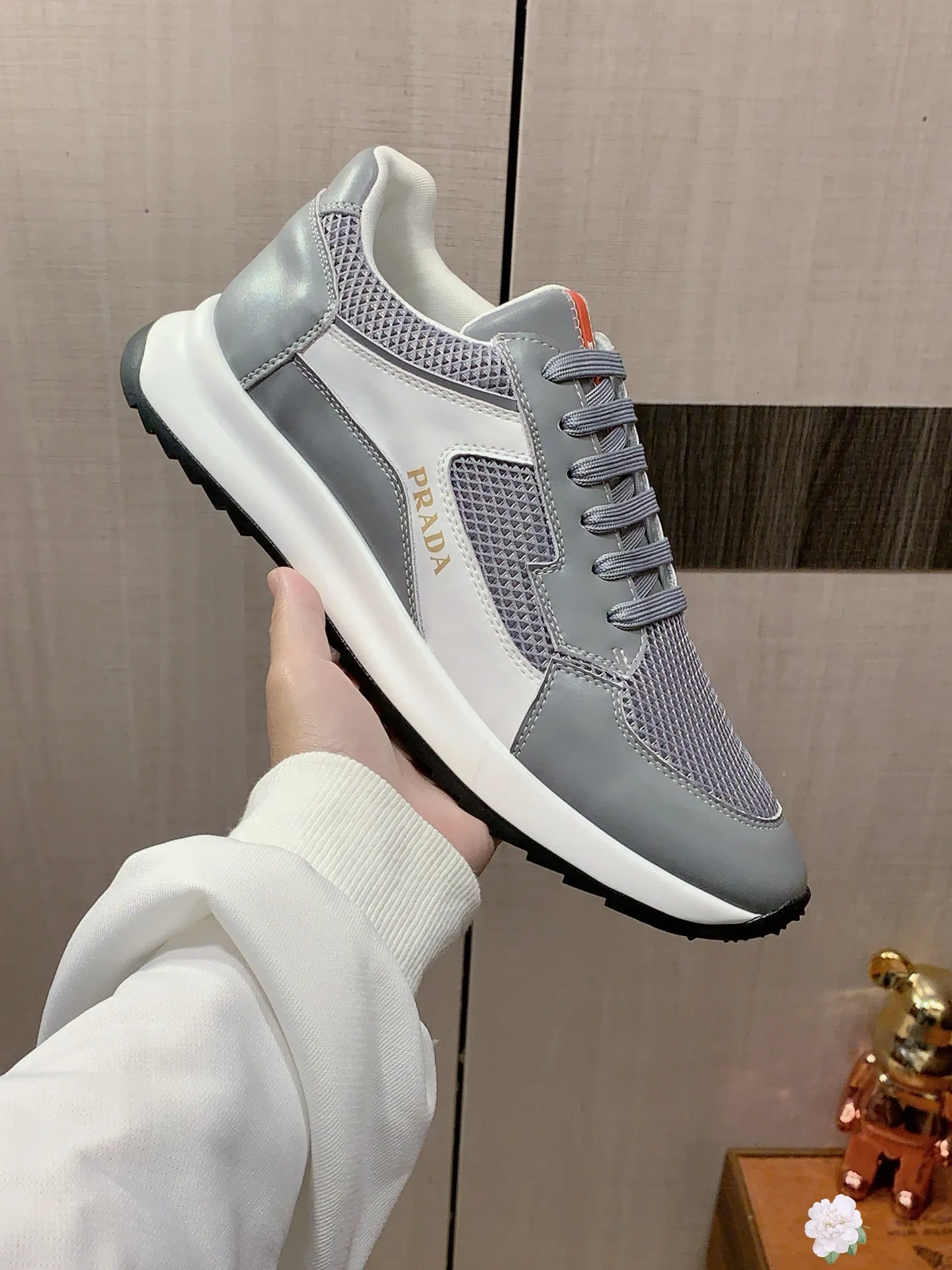 Men's shoes 💰460💰💰🎩🎩[Lightning][Lightning] "Prada PRADA*" latest hot style casual shoes, top brand [seduce] luxury~purchase, top~quality. [Strong] The upper is made of imported breathable cowhide with material ➕ breathable sheepskin feet (•) and fine workmanship. The original stylish and stylish soft rubber wear-resistant and non-slip outsole is light and comfortable on the feet. The real thing looks better when photographed in person. 0121: code: 38-44, 4️⃣ colors selected